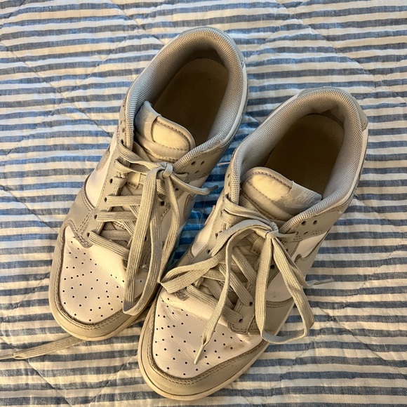 Nike dunks - Picture 2 of 2